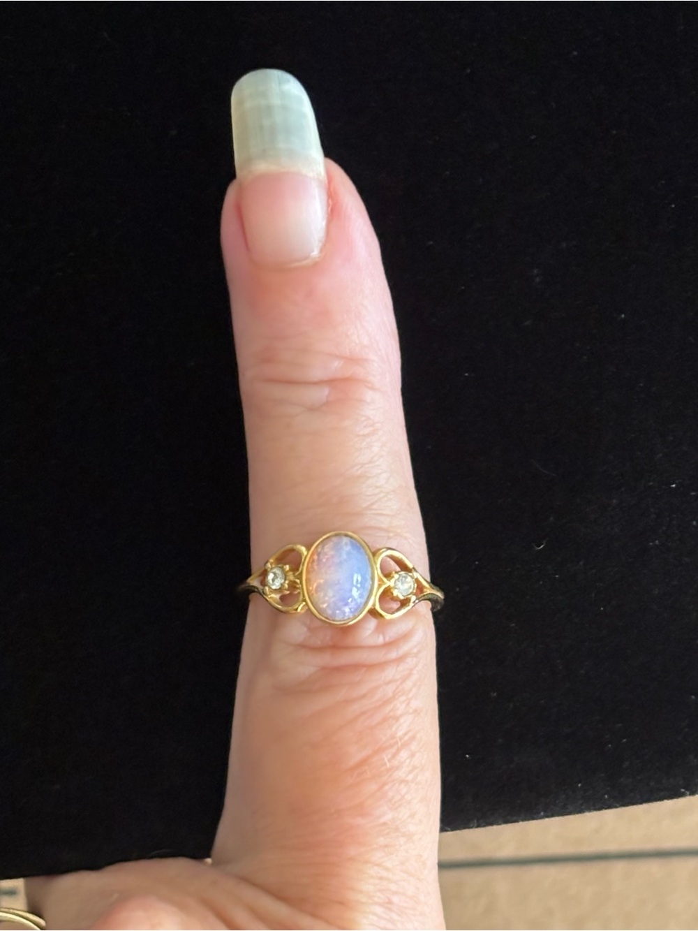 Vintage Avon Gold-Tone Opal Oval Ring with Accent Stones in Hearts